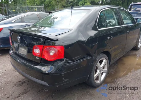 2007 Volkswagen Jetta Wolfsburg Edition from USA, damaged, VIN 3VWEF71K57M194879